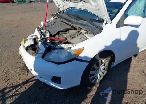 2013 Toyota Corolla Le z USA, uszkodzony, nr VIN 2T1BU4EE3DC082116